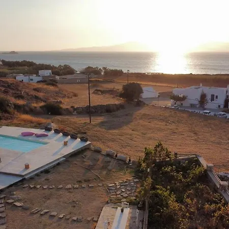 Daire Plaka's Petite Seaside View *